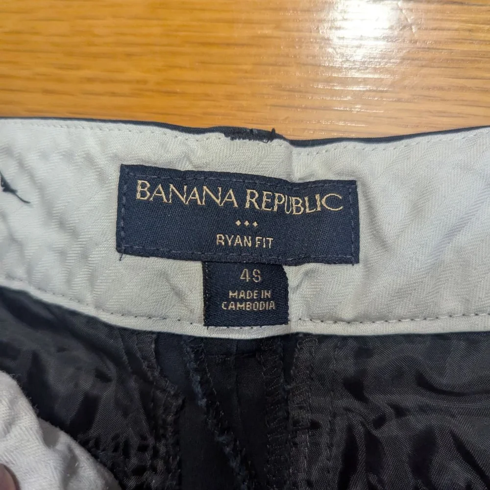 Banana Republic Black Ryan Fit Chino Pants Size 4 Short - Picture 3 of 9